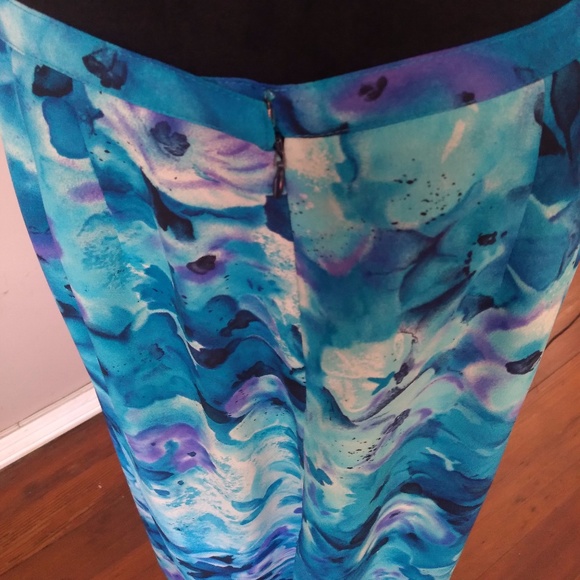 Floral Teal Maxi Skirt - Women - Picture 3 of 5